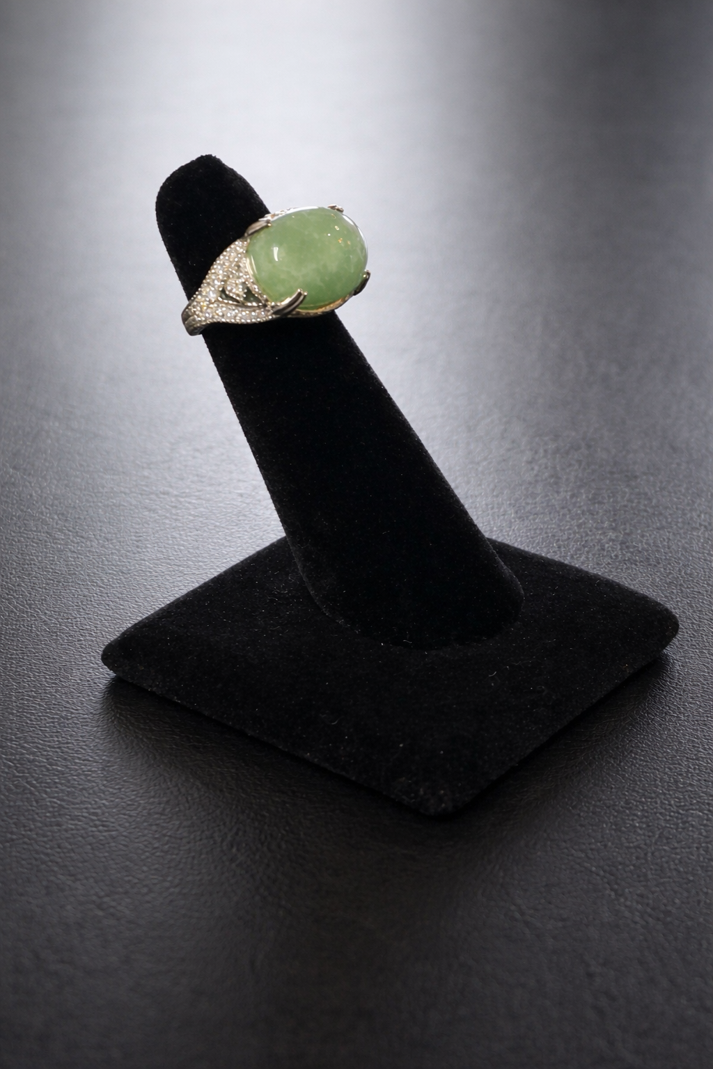 Ring- Judith Ripka ornate sterling silver ring size 5