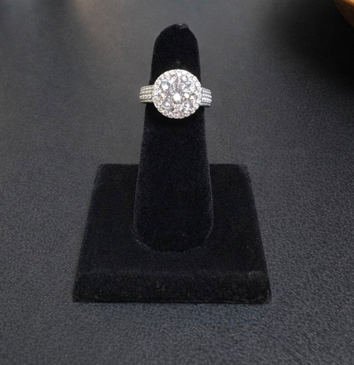 Ring- Judith Ripka ornate sterling silver ring size 5
